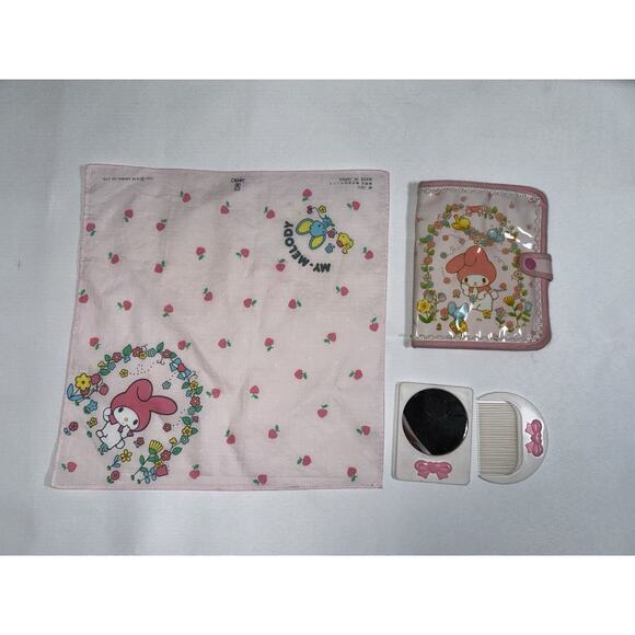 RARE VTG 1976 My Melody SANRIO Pouch Handkerchief Pocket Mirror & Comb Japan - Picture 1 of 15